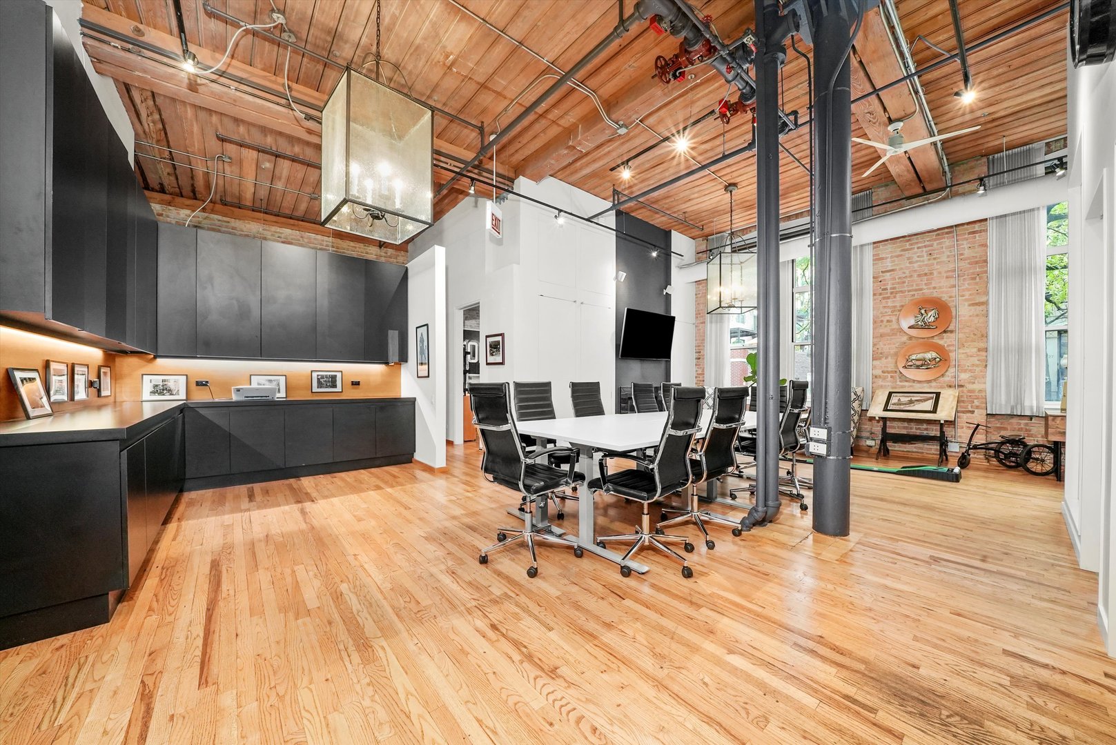 1327 W Washington Blvd #106 Chicago, IL 60607