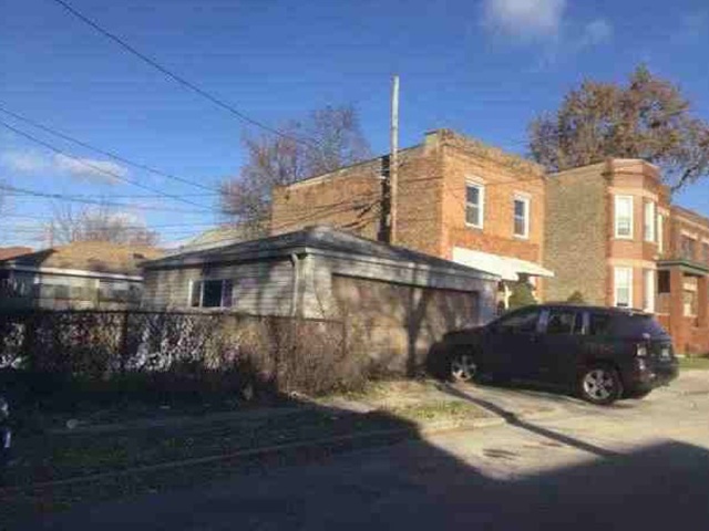 7027 S Calumet Ave Chicago, IL 60637