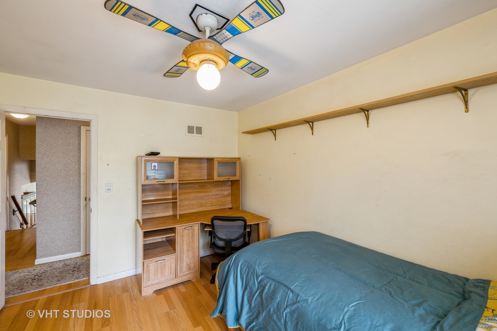 75 Eastwood Dr Deerfield, IL 60015