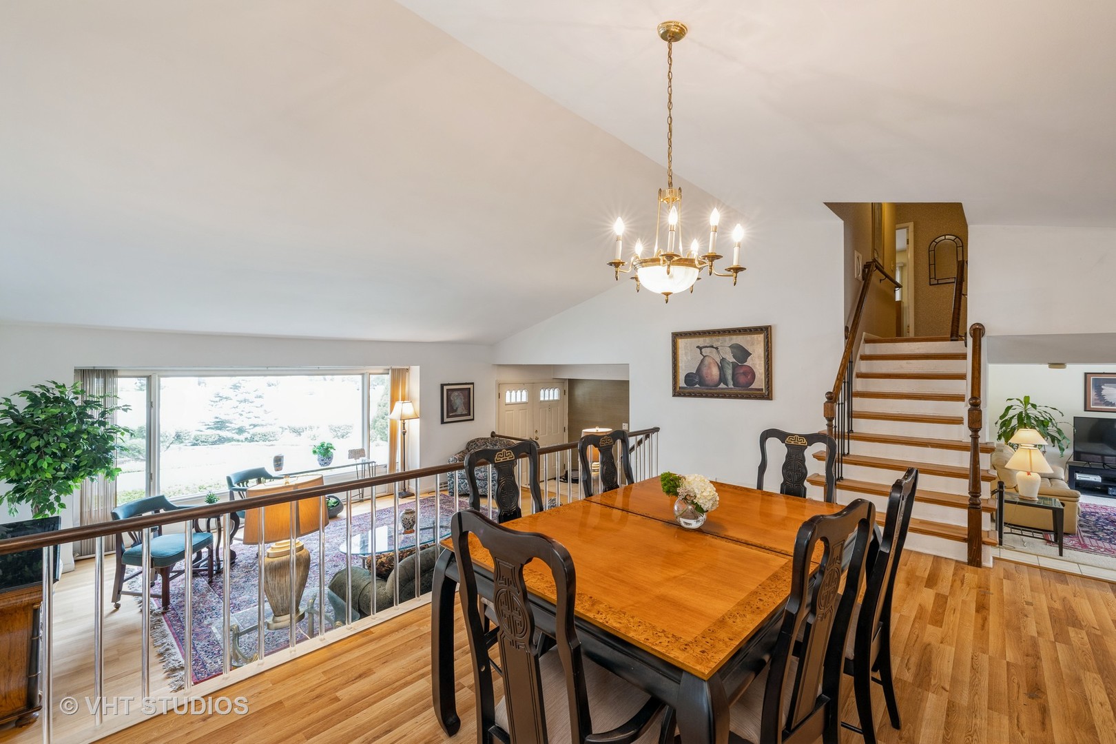 75 Eastwood Dr Deerfield, IL 60015