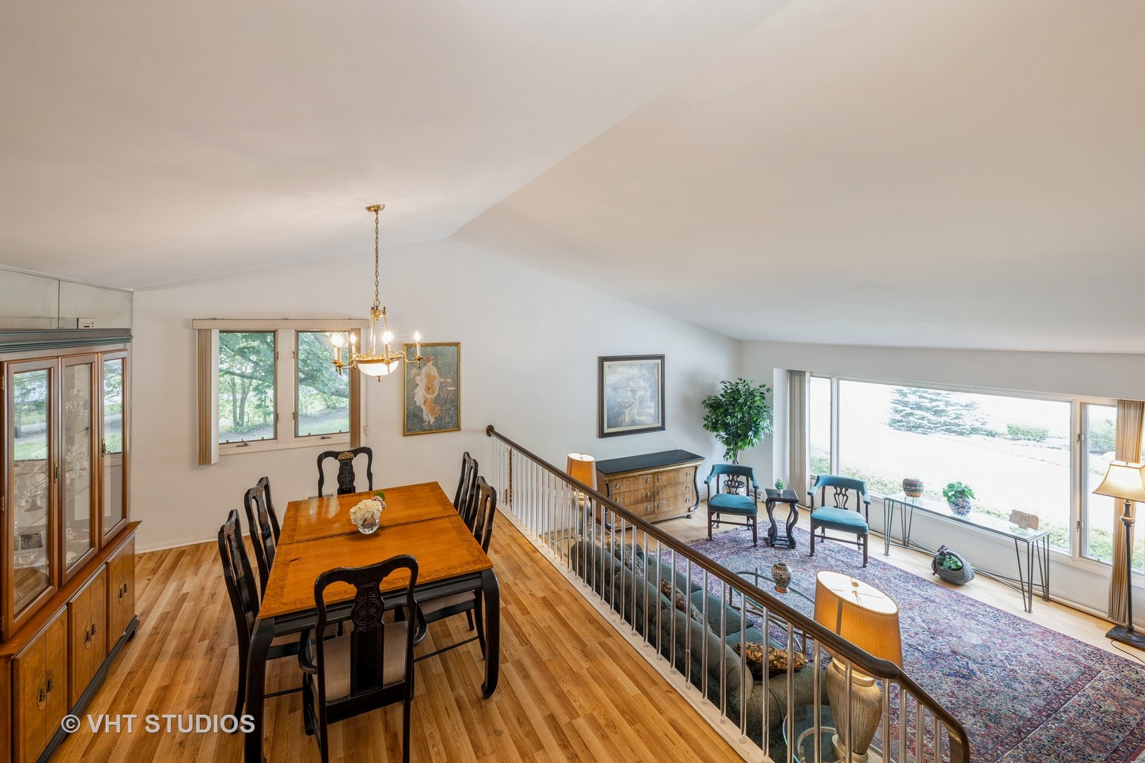 75 Eastwood Dr Deerfield, IL 60015