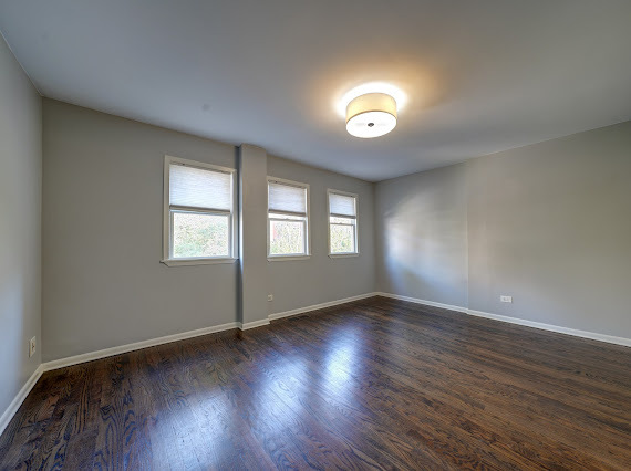 2340 W Moffat St Chicago, IL 60647