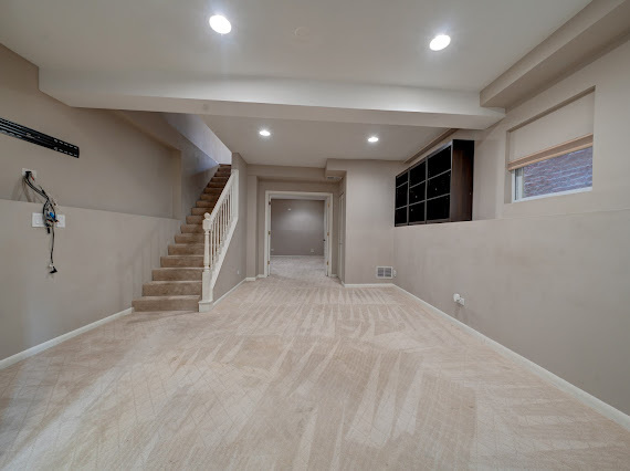 2340 W Moffat St Chicago, IL 60647