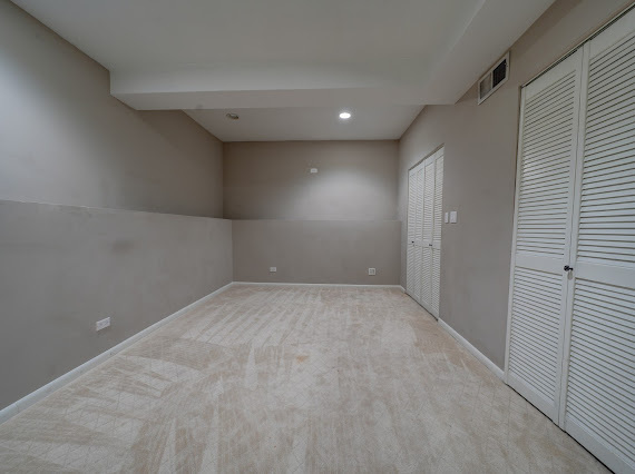 2340 W Moffat St Chicago, IL 60647