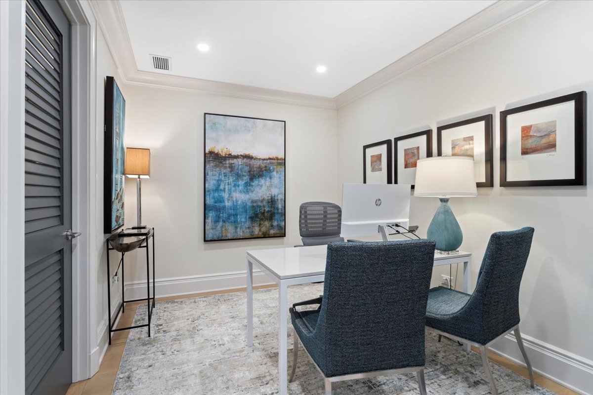 2550 N Lakeview Ave #S605 Chicago, IL 60614