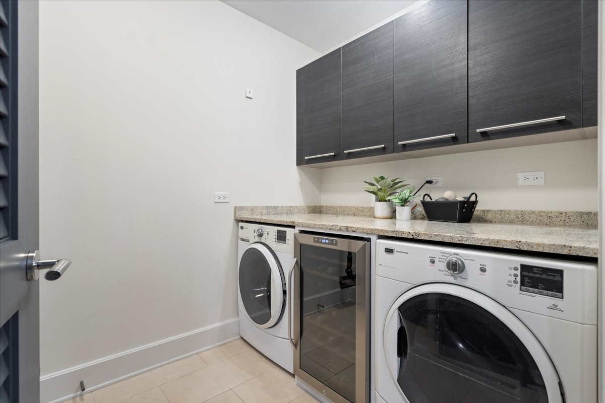 2550 N Lakeview Ave #S605 Chicago, IL 60614