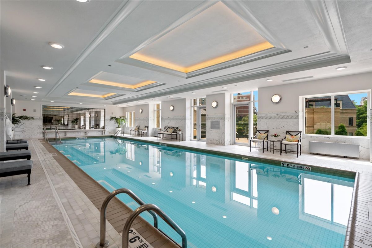 2550 N Lakeview Ave #S605 Chicago, IL 60614