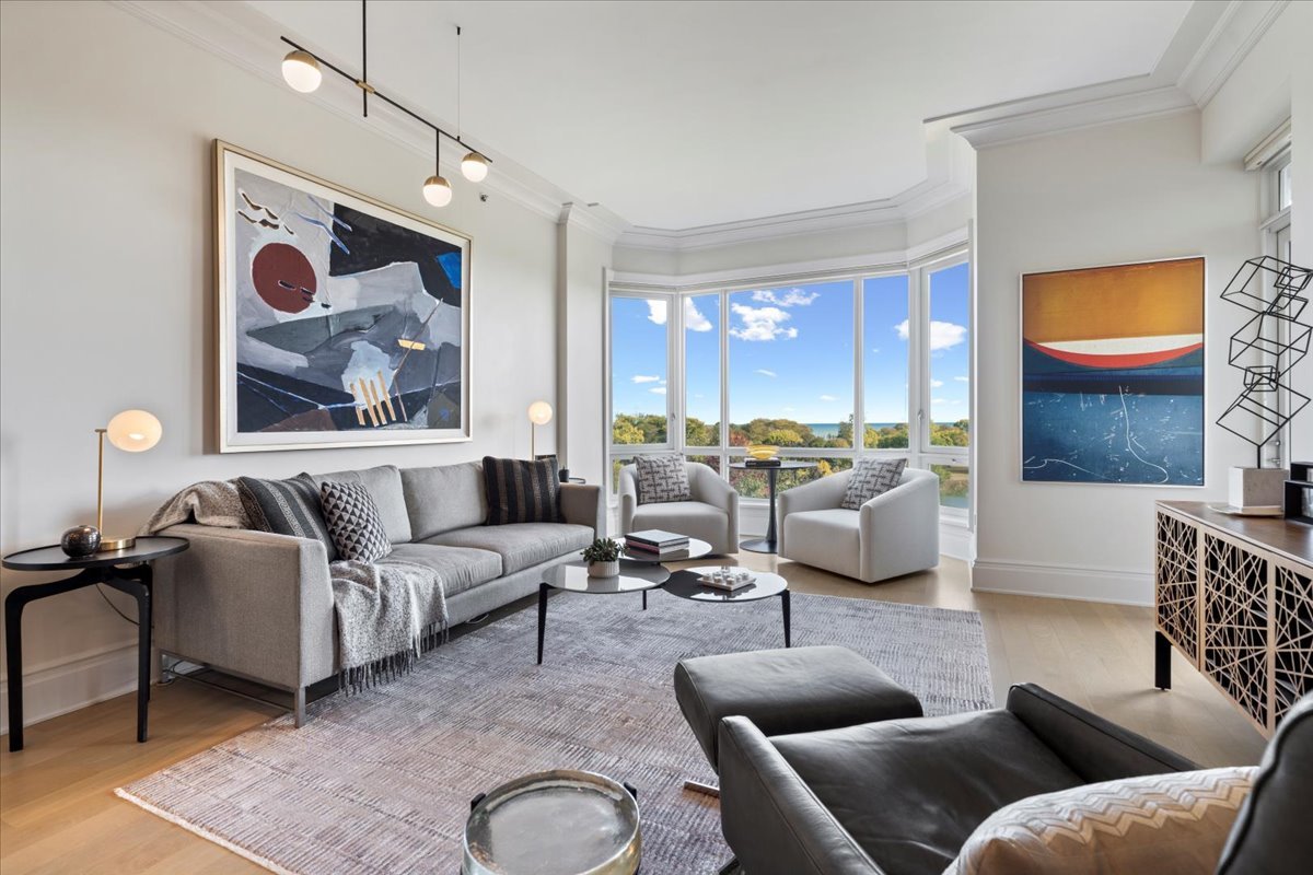 2550 N Lakeview Ave #S605 Chicago, IL 60614