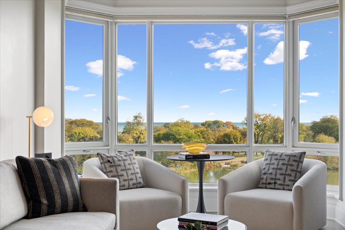 2550 N Lakeview Ave #S605 Chicago, IL 60614