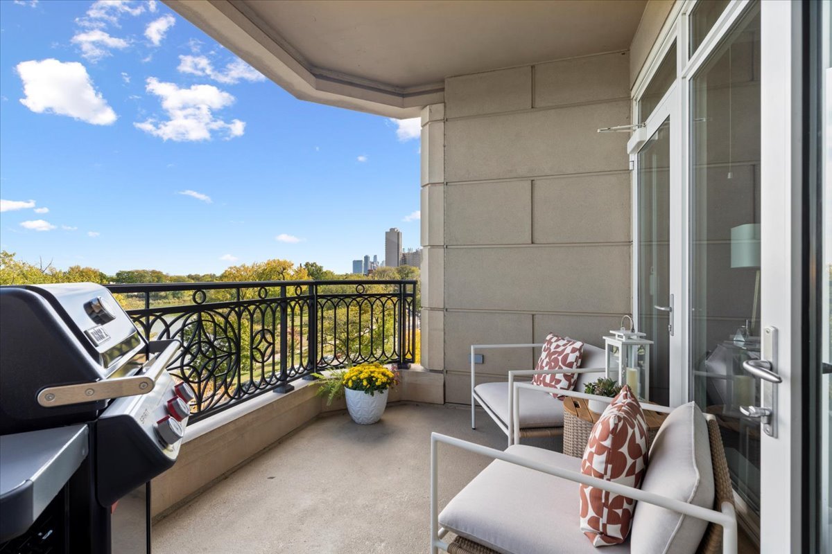 2550 N Lakeview Ave #S605 Chicago, IL 60614