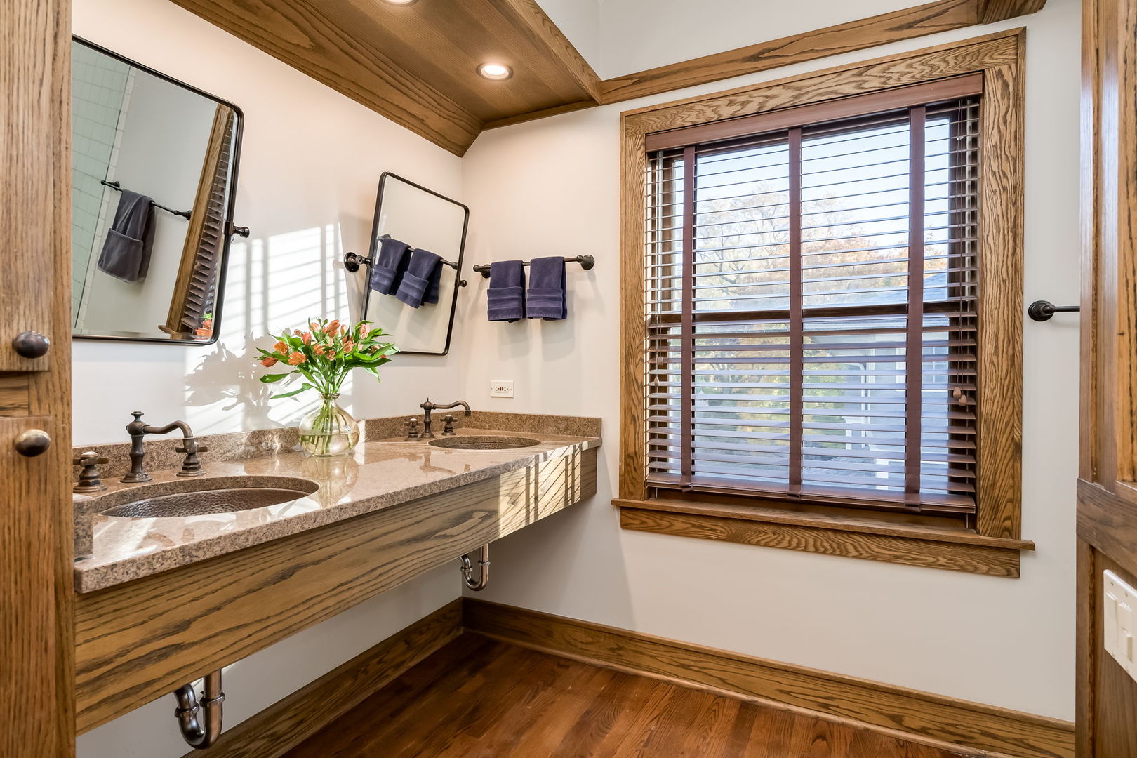 806 N Grv Ave Oak Park, IL 60302