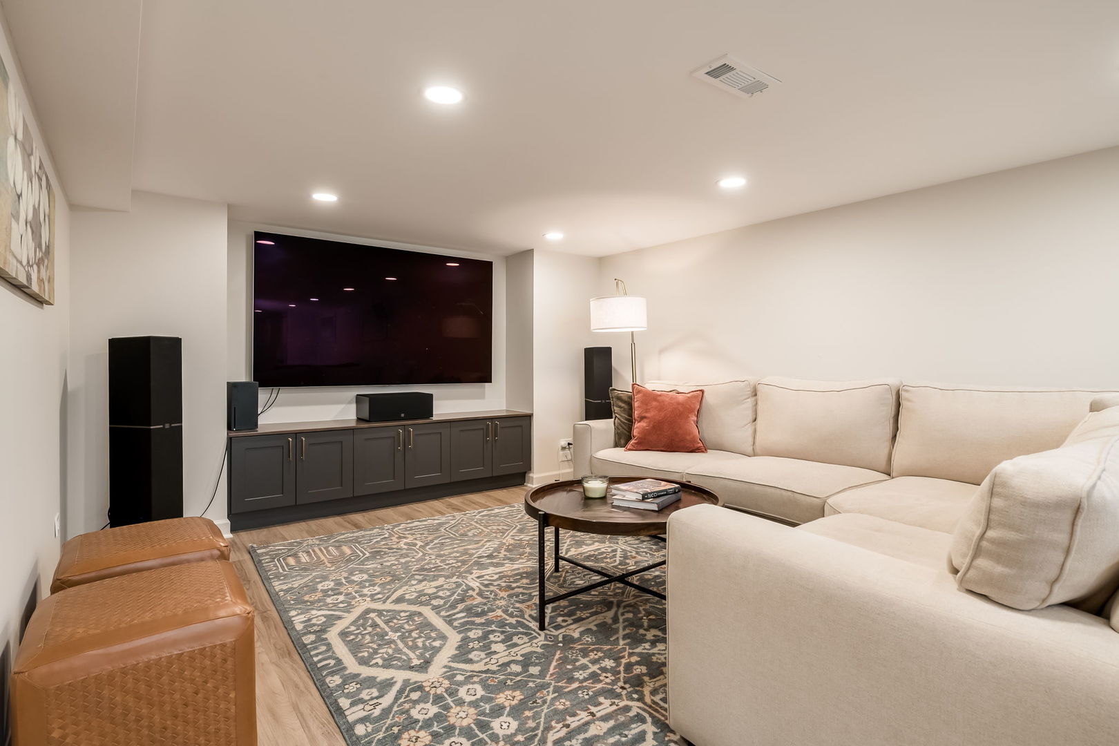 806 N Grv Ave Oak Park, IL 60302