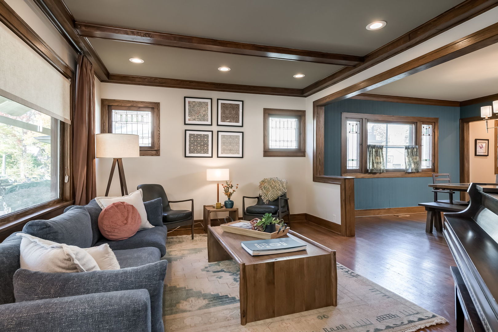 806 N Grv Ave Oak Park, IL 60302