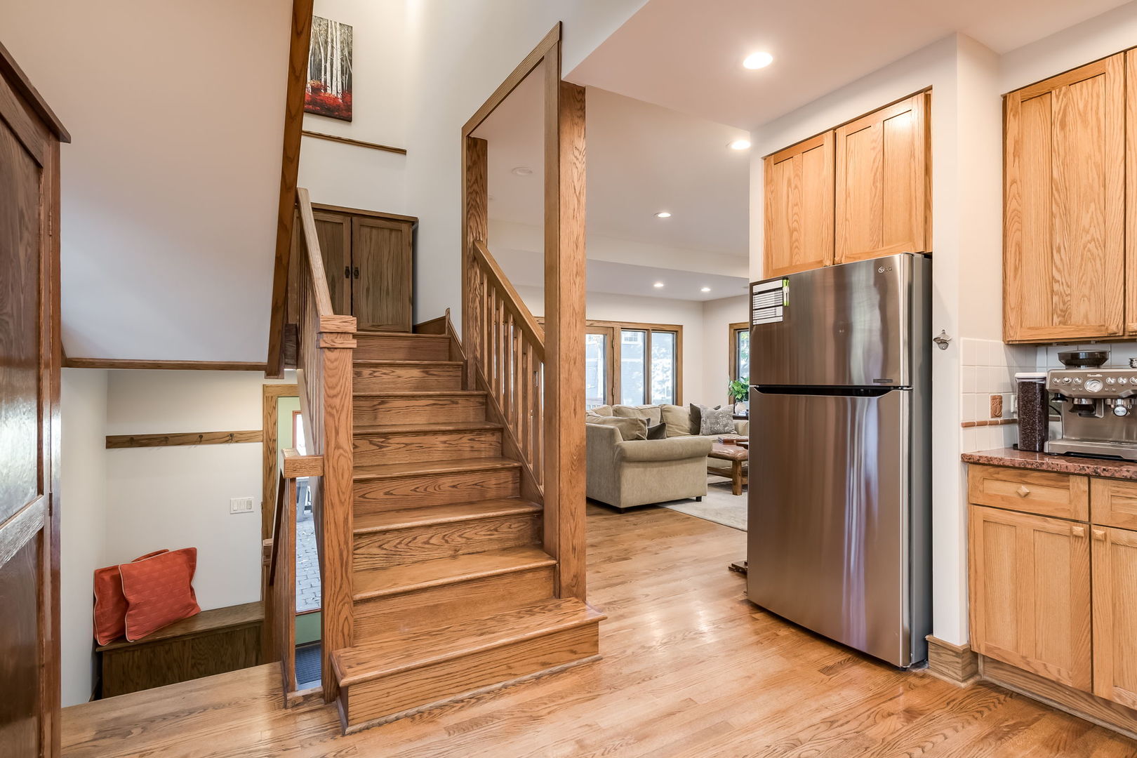 806 N Grv Ave Oak Park, IL 60302