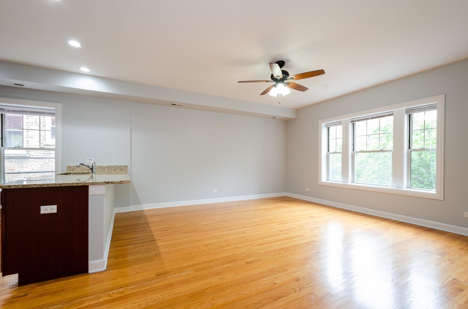 7357 N Ashland Blvd #2 Chicago, IL 60626