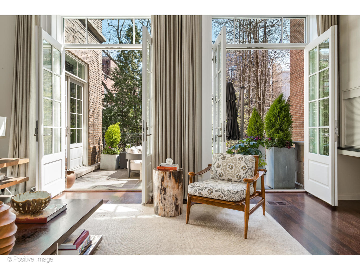 1853 N Burling St Chicago, IL 60614