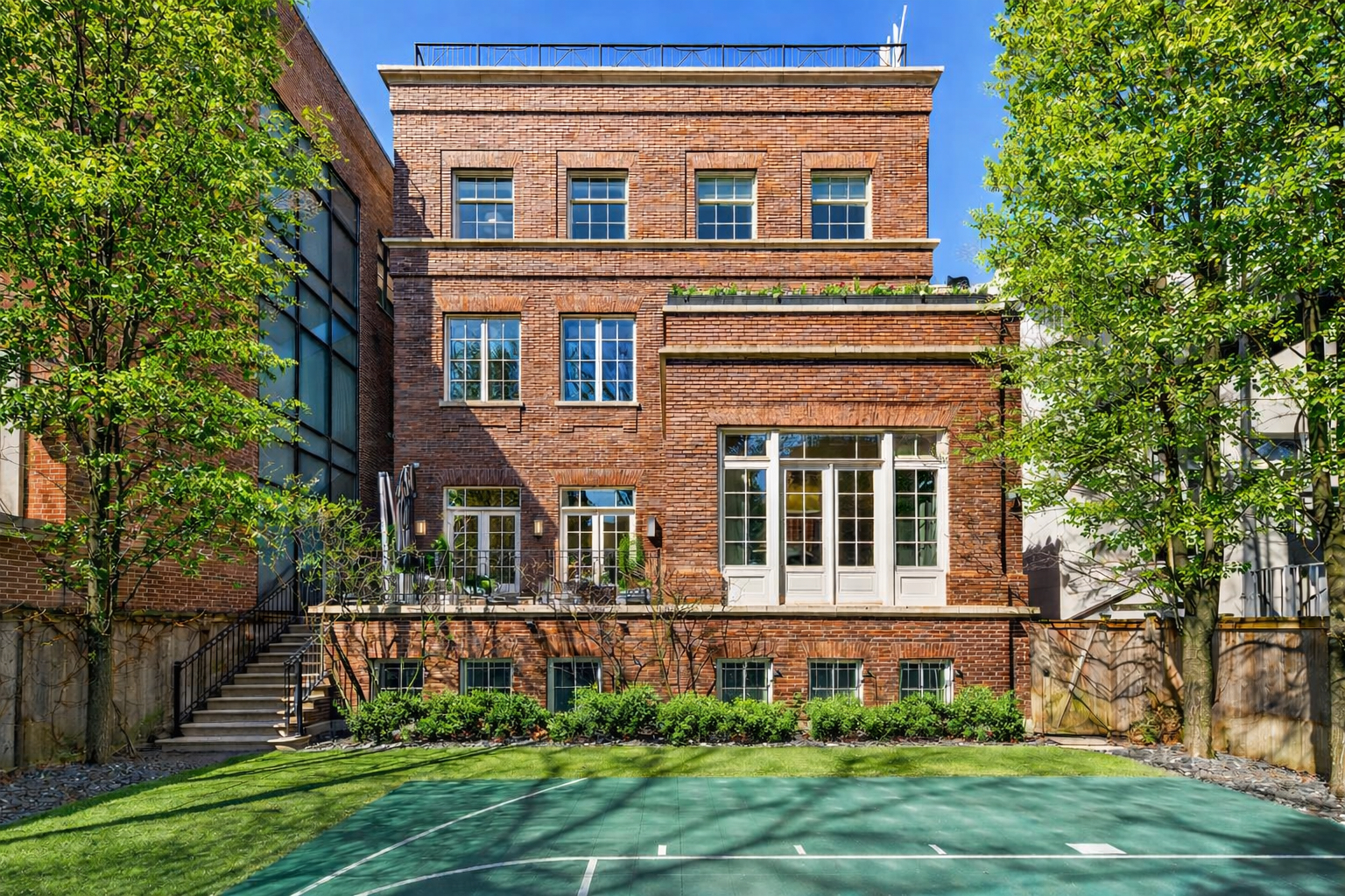 1853 N Burling St Chicago, IL 60614