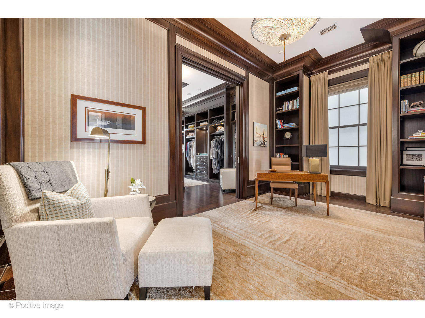 1853 N Burling St Chicago, IL 60614