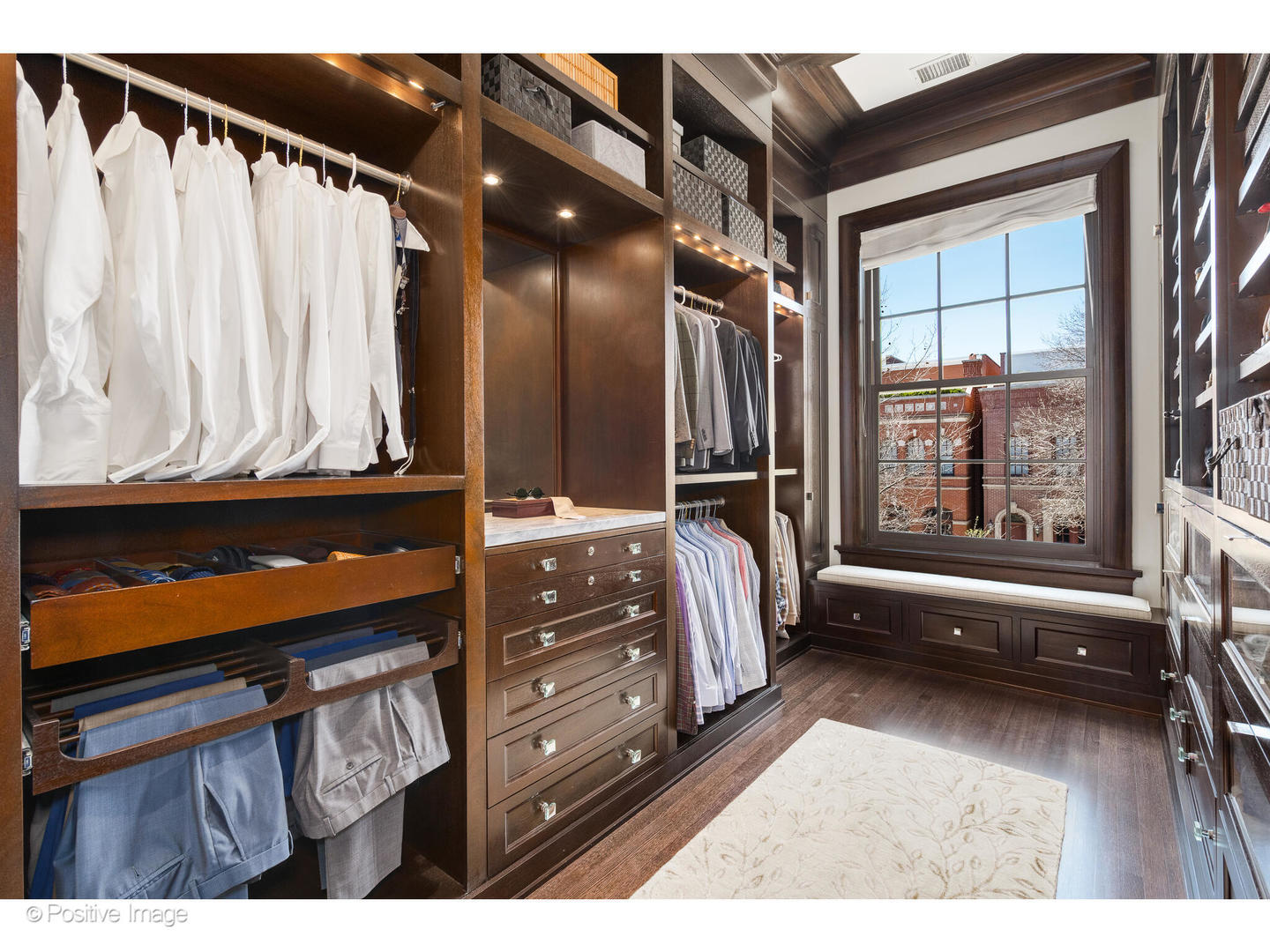 1853 N Burling St Chicago, IL 60614