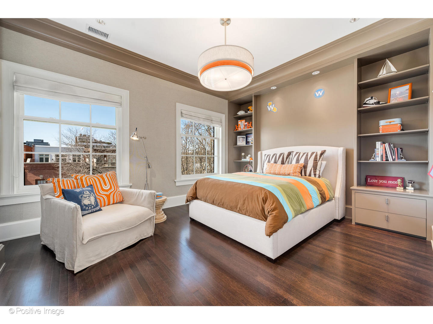 1853 N Burling St Chicago, IL 60614