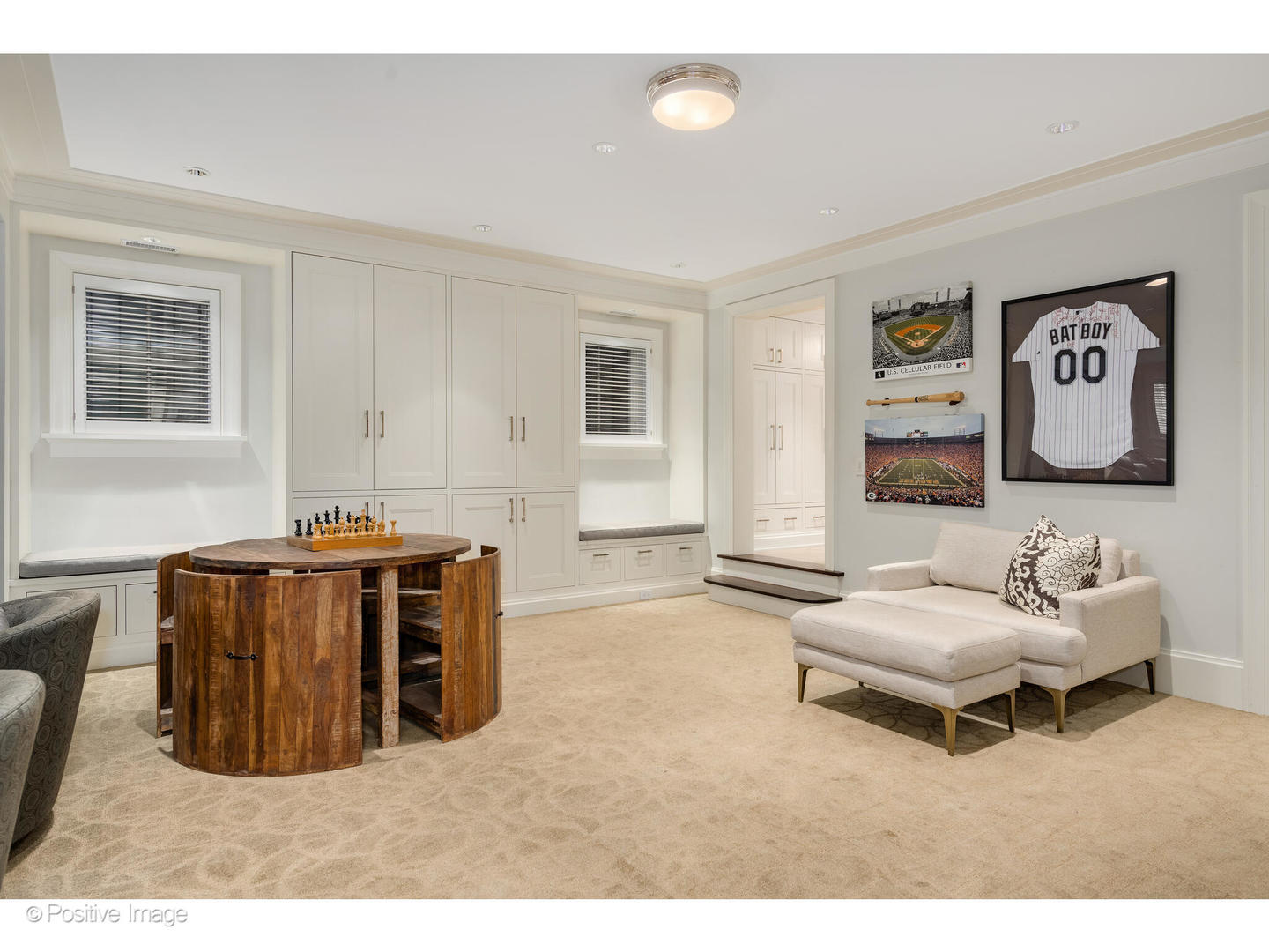 1853 N Burling St Chicago, IL 60614