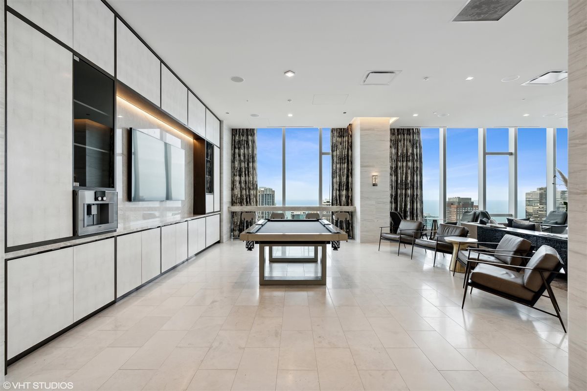 363 E Wacker Dr #4206 Chicago, IL 60601