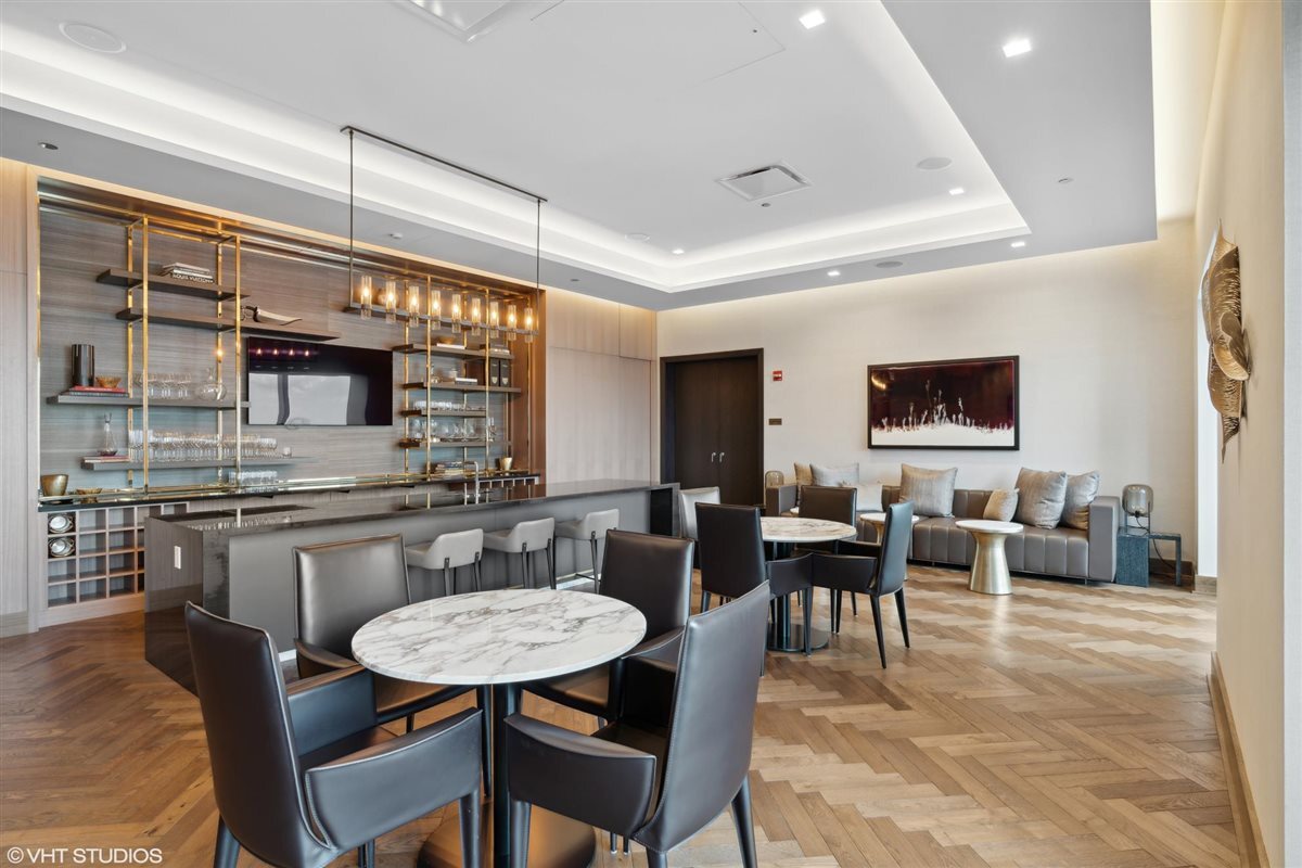 363 E Wacker Dr #4206 Chicago, IL 60601