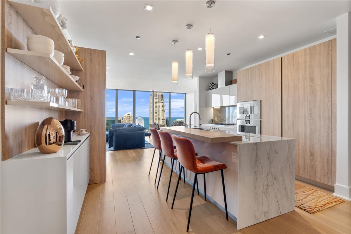 363 E Wacker Dr #4206 Chicago, IL 60601