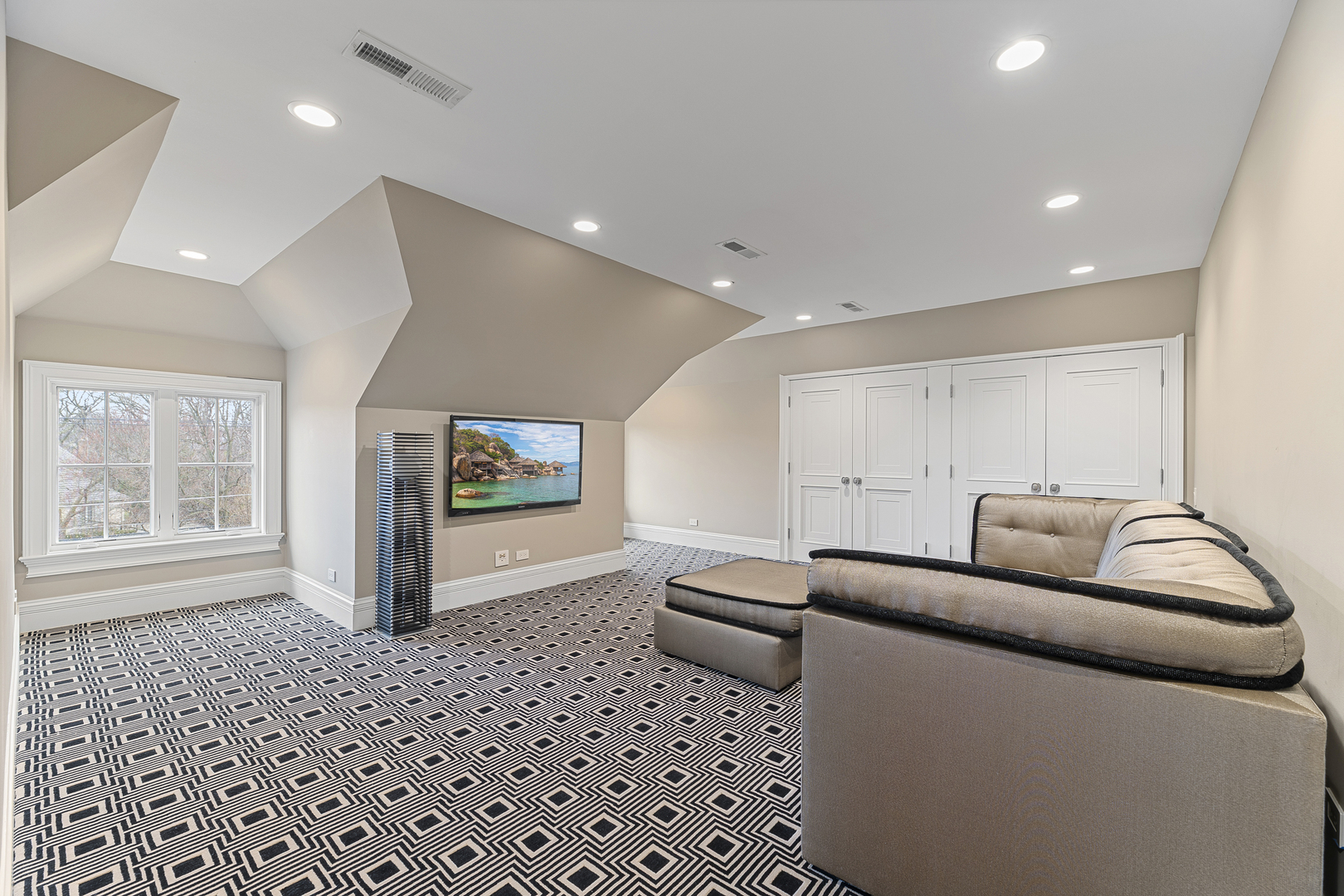 1755 Sunnyside Ave Highland Park, IL 60035