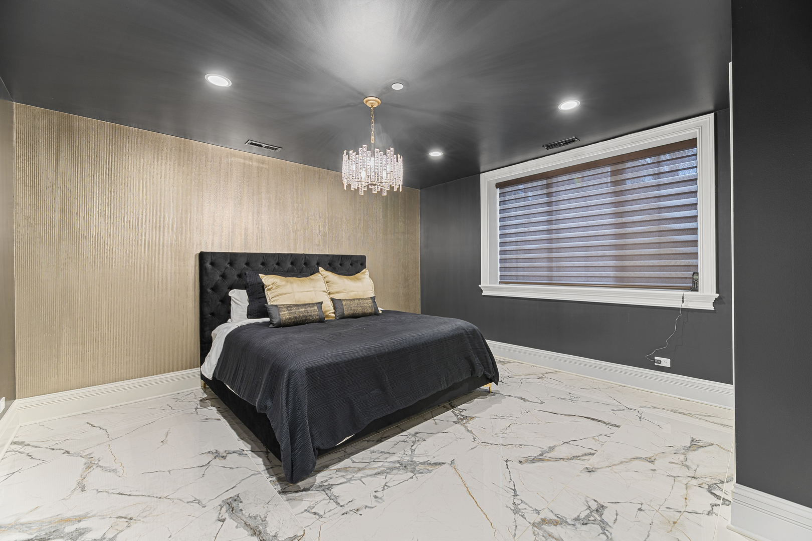 1755 Sunnyside Ave Highland Park, IL 60035