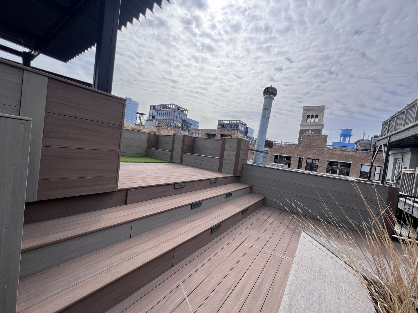 1000 W WASHINGTON Blvd #344 Chicago, IL 60607