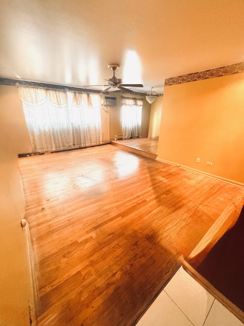 720 N Austin Blvd #1SW Oak Park, IL 60302