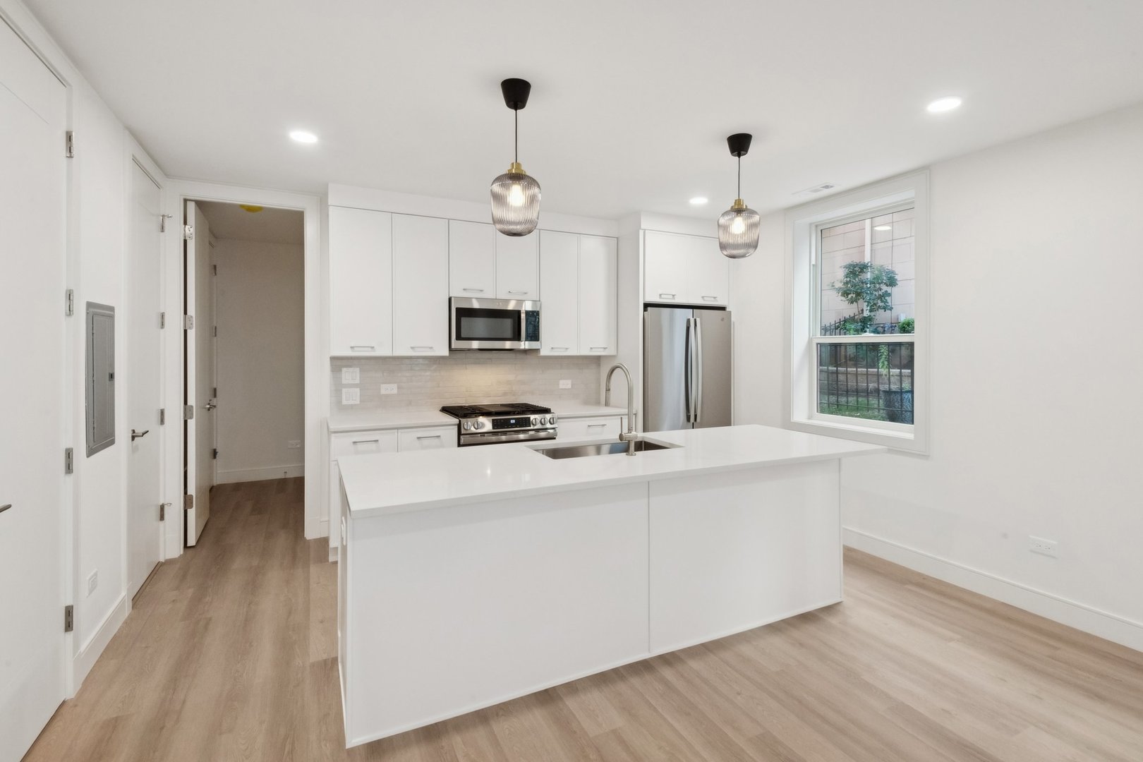 2323 N Lister Ave Chicago, IL 60614