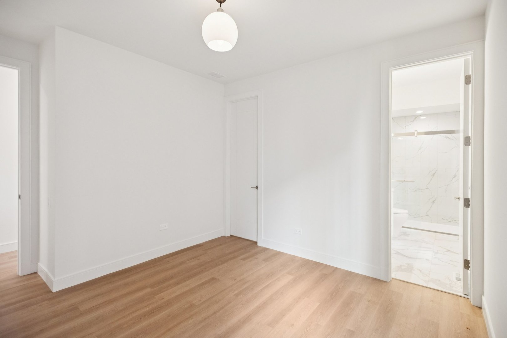 2323 N Lister Ave Chicago, IL 60614