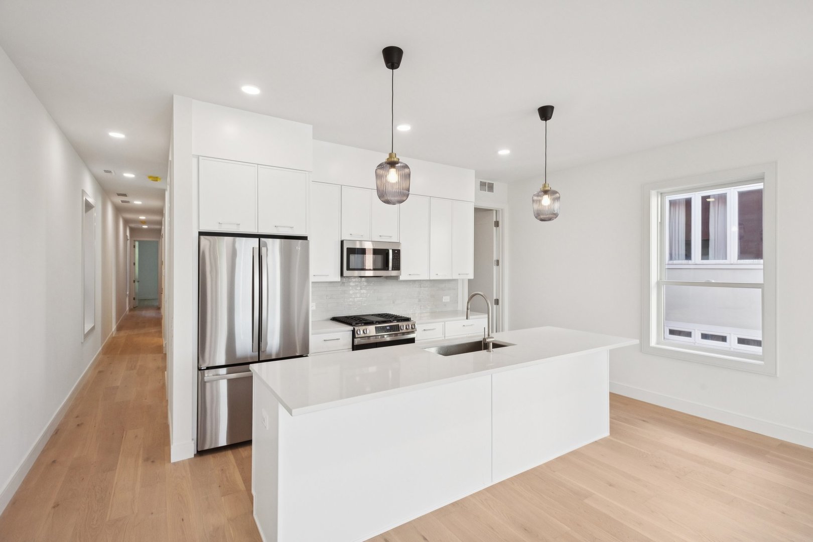 2323 N Lister Ave Chicago, IL 60614