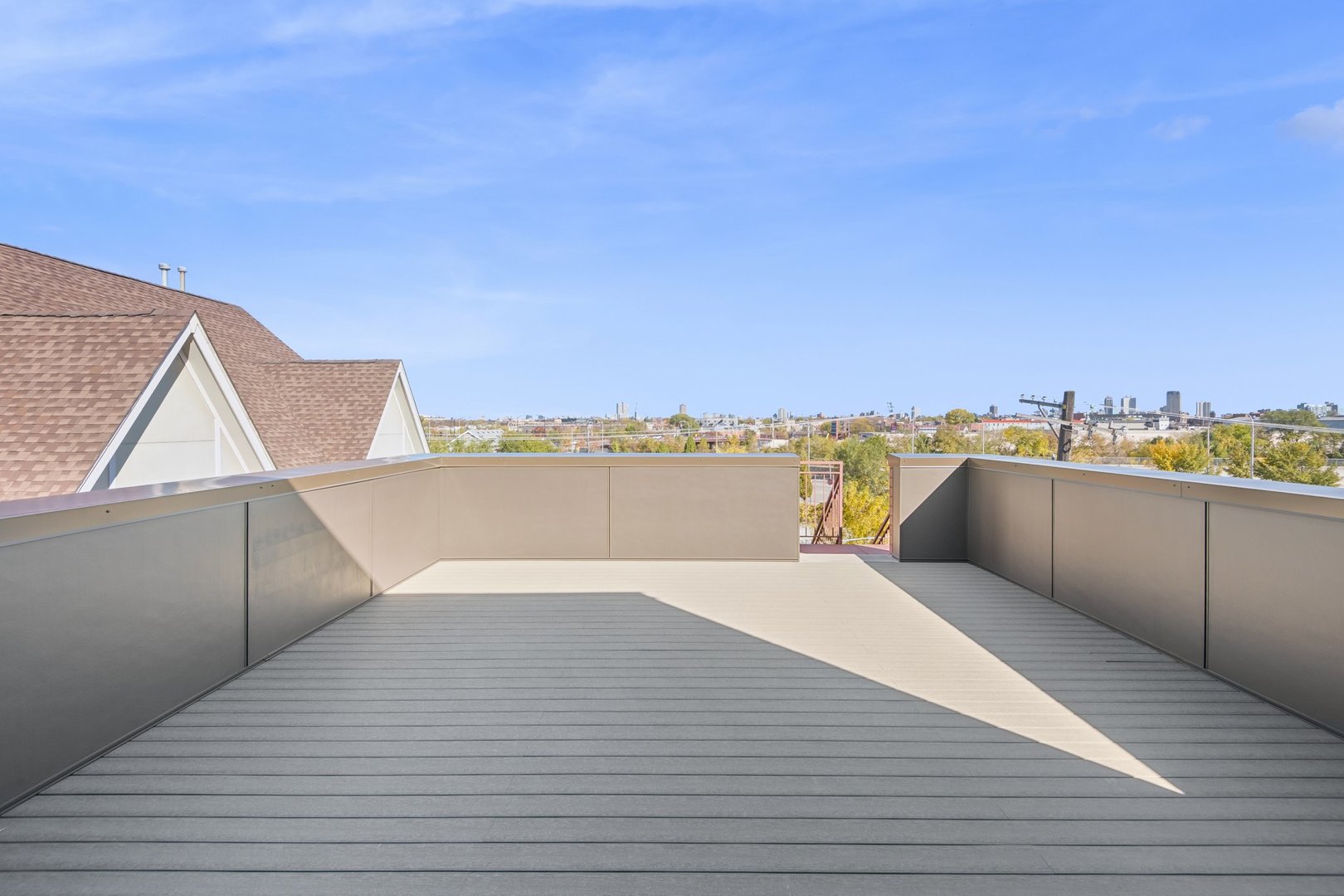 2323 N Lister Ave Chicago, IL 60614