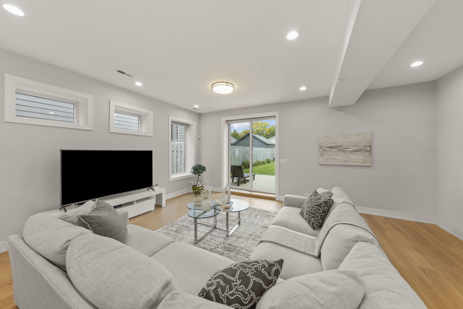 1126 Pitner Ave Evanston, IL 60202