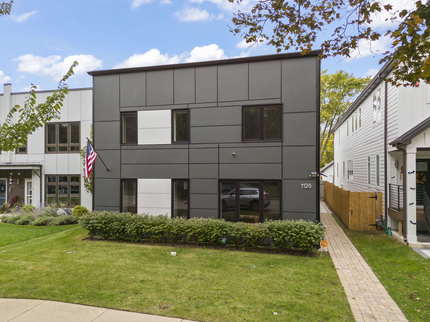 1126 Pitner Ave Evanston, IL 60202