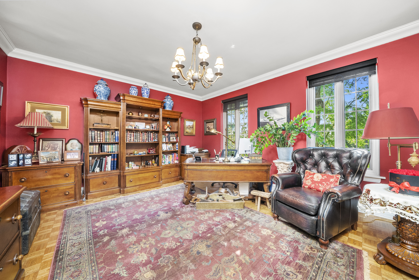 500 W BARRY Ave #2E Chicago, IL 60657