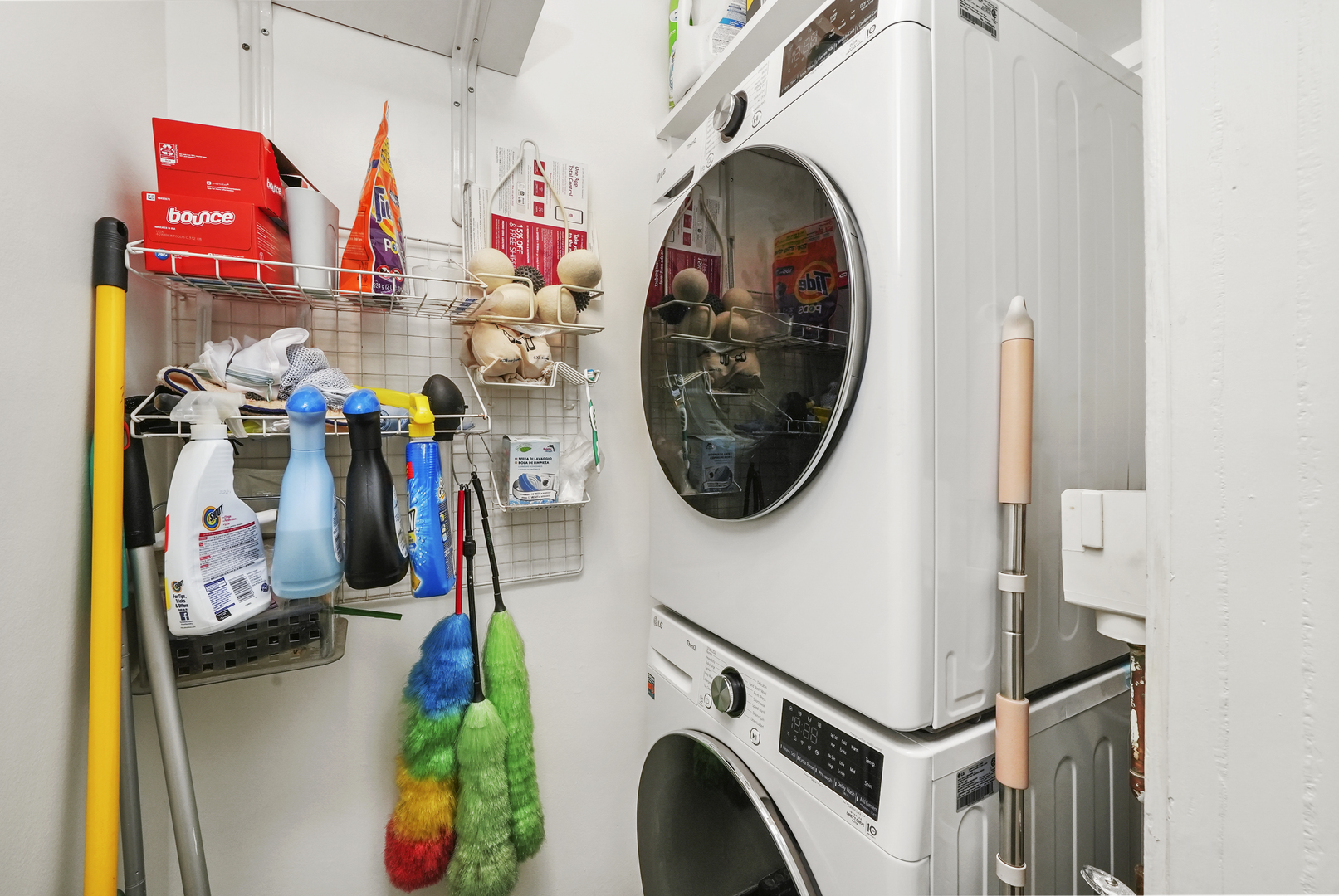 500 W BARRY Ave #2E Chicago, IL 60657