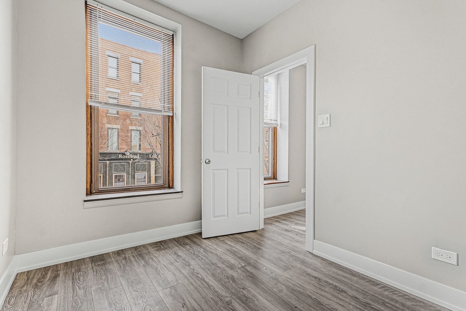 1503 W Taylor St #2 Chicago, IL 60607