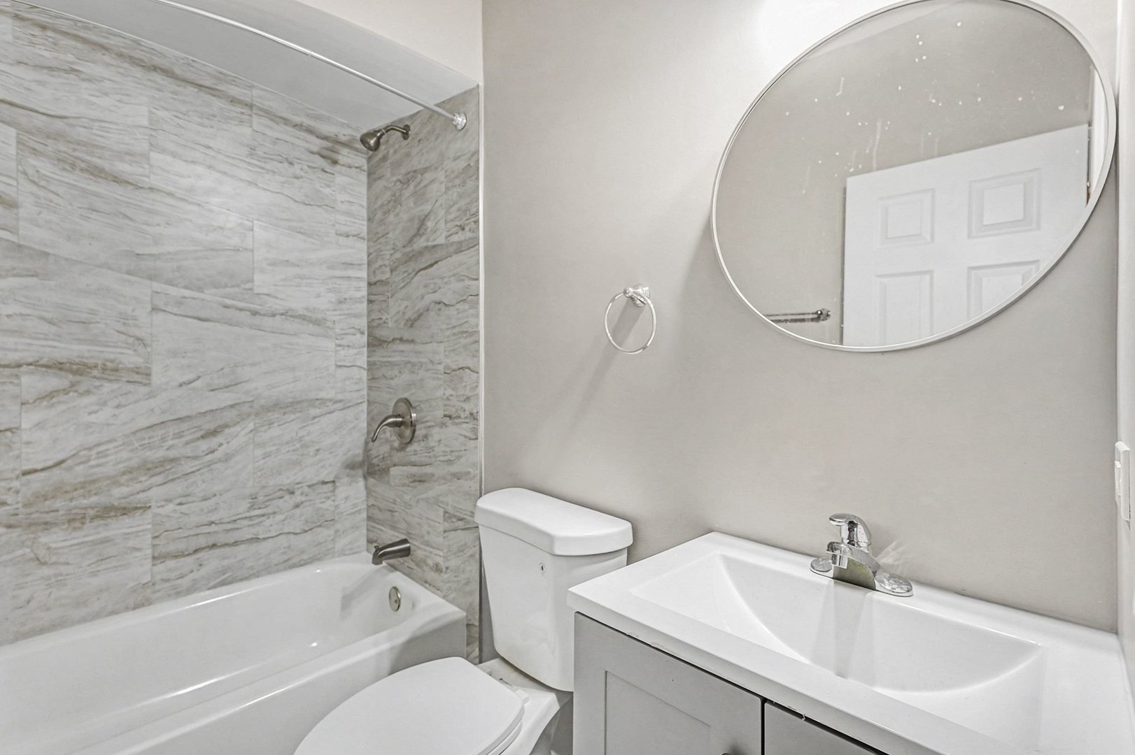 1503 W Taylor St #2 Chicago, IL 60607