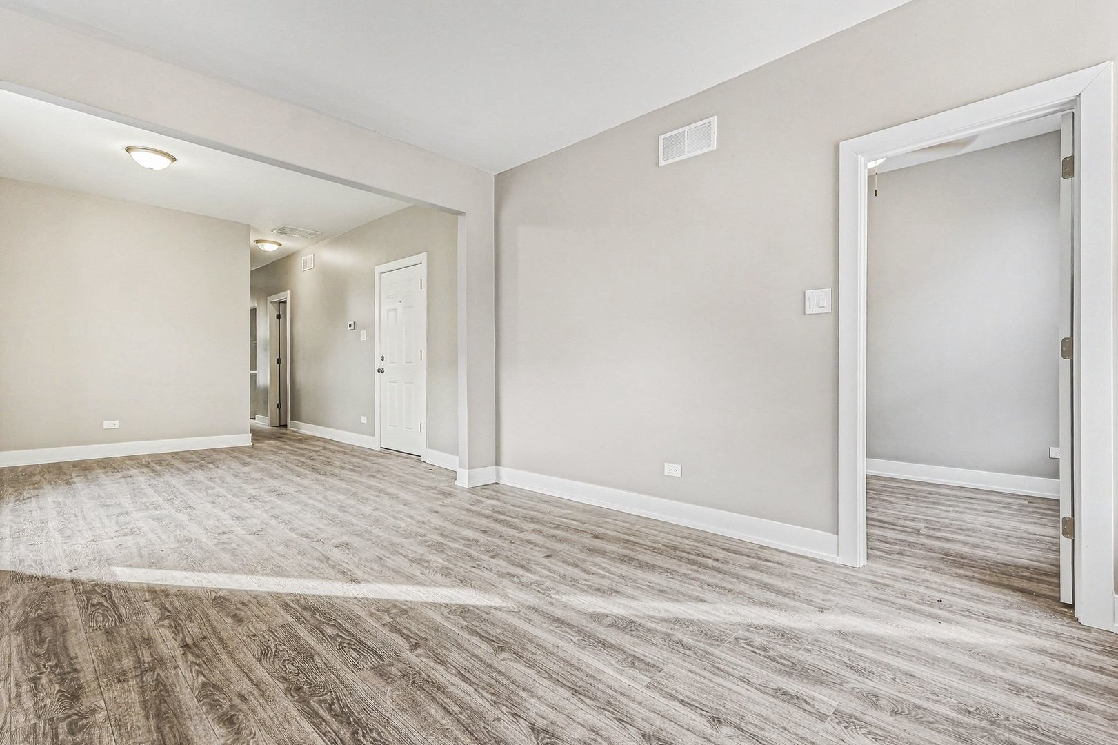 1503 W Taylor St #2 Chicago, IL 60607