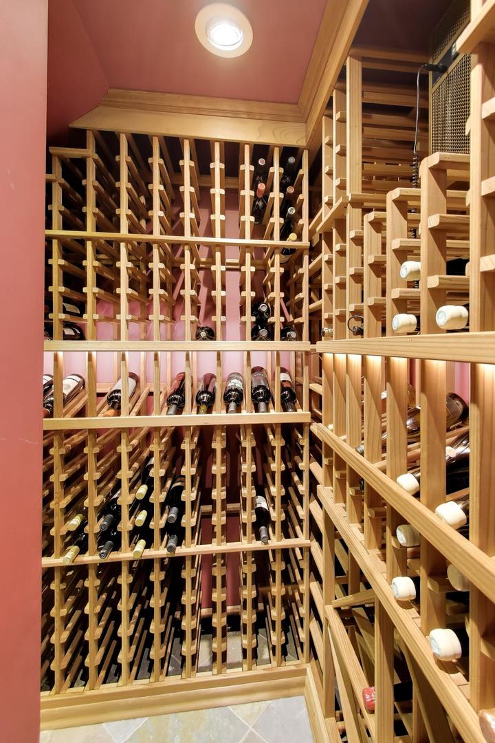 2030 N Hoyne Ave Chicago, IL 60647