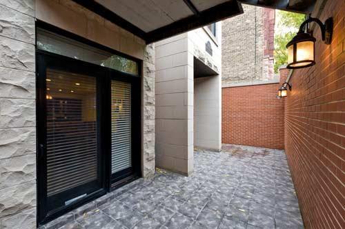 2030 N Hoyne Ave Chicago, IL 60647