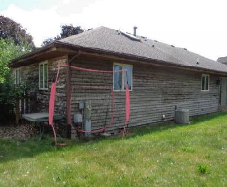 1023 W Longfellow Dr Manteno, IL 60950