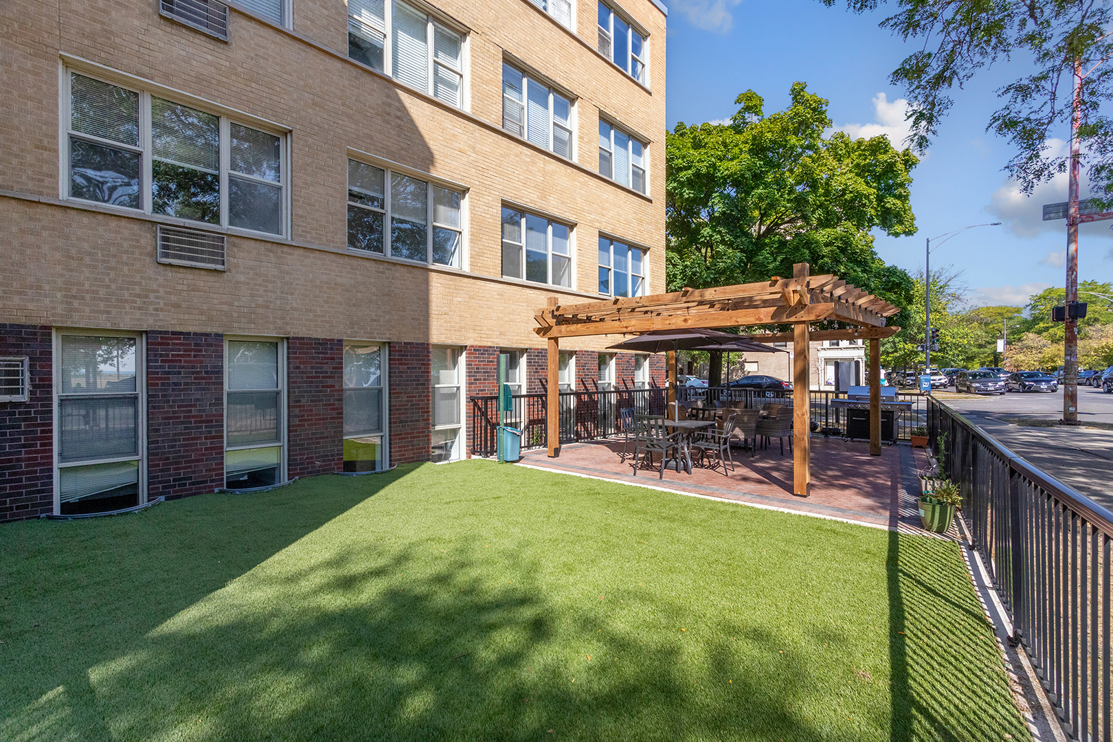 7070 N Sheridan Ave #4S Chicago, IL 60626