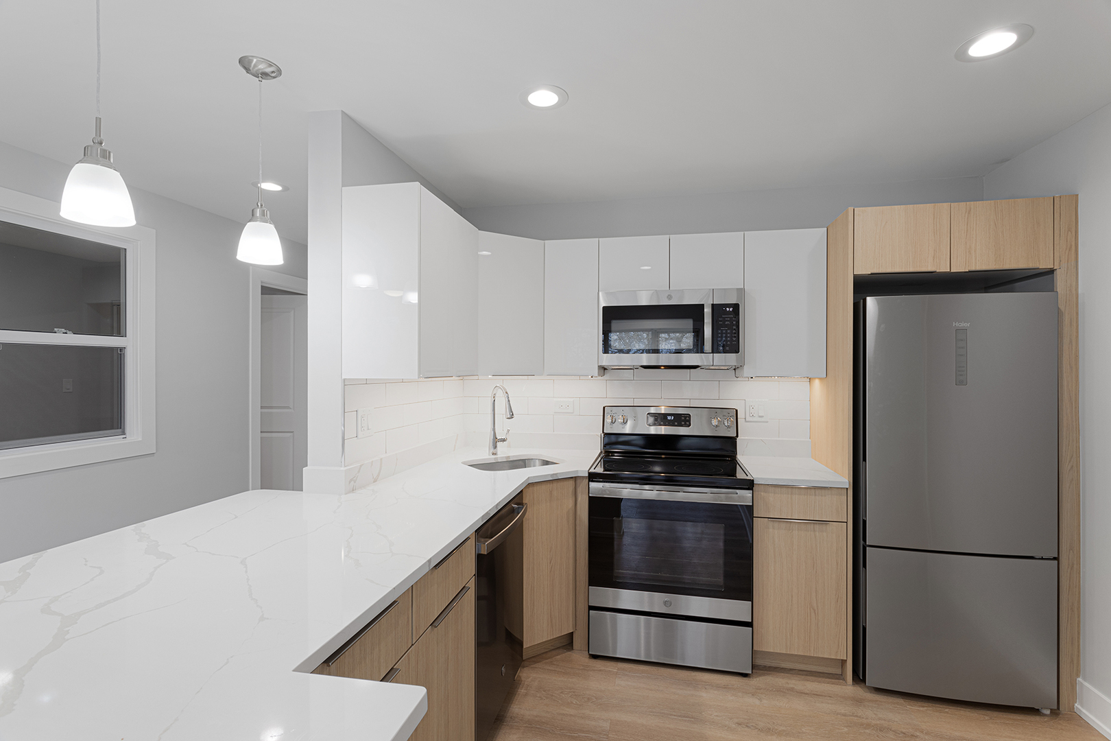 7070 N Sheridan Ave #4S Chicago, IL 60626