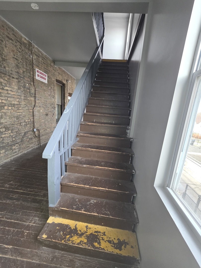 6527 S Kimbark Ave #1 Chicago, IL 60637