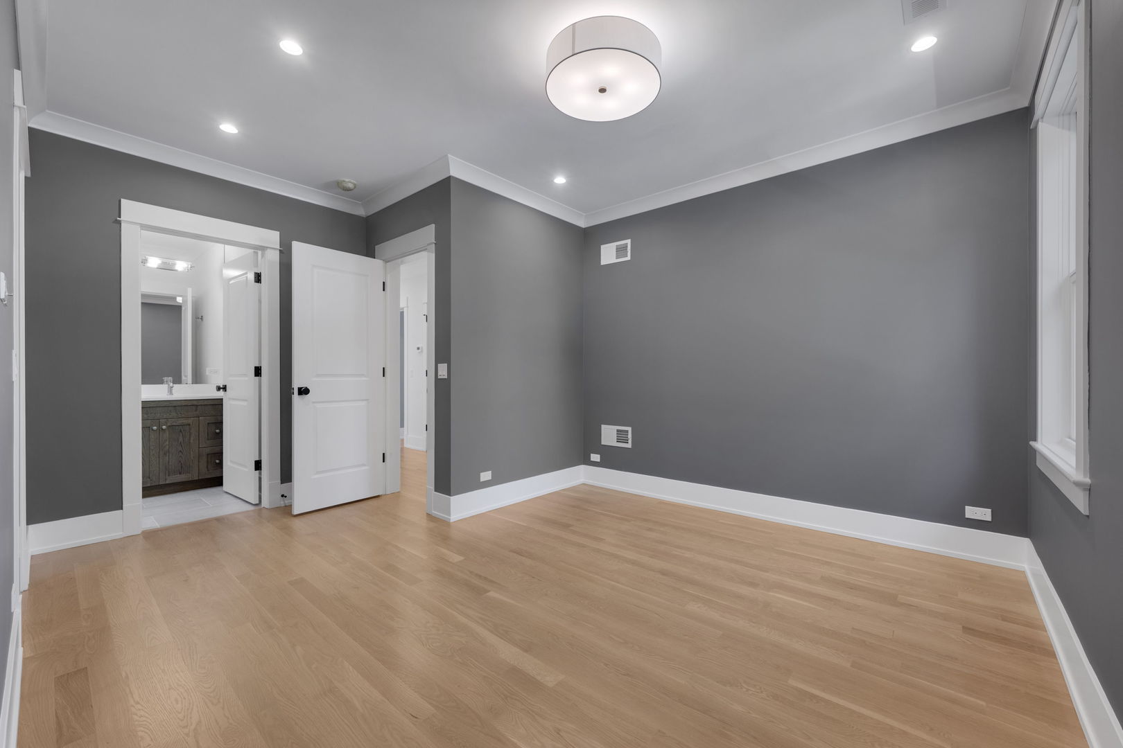 1025 Central Ave Wilmette, IL 60091